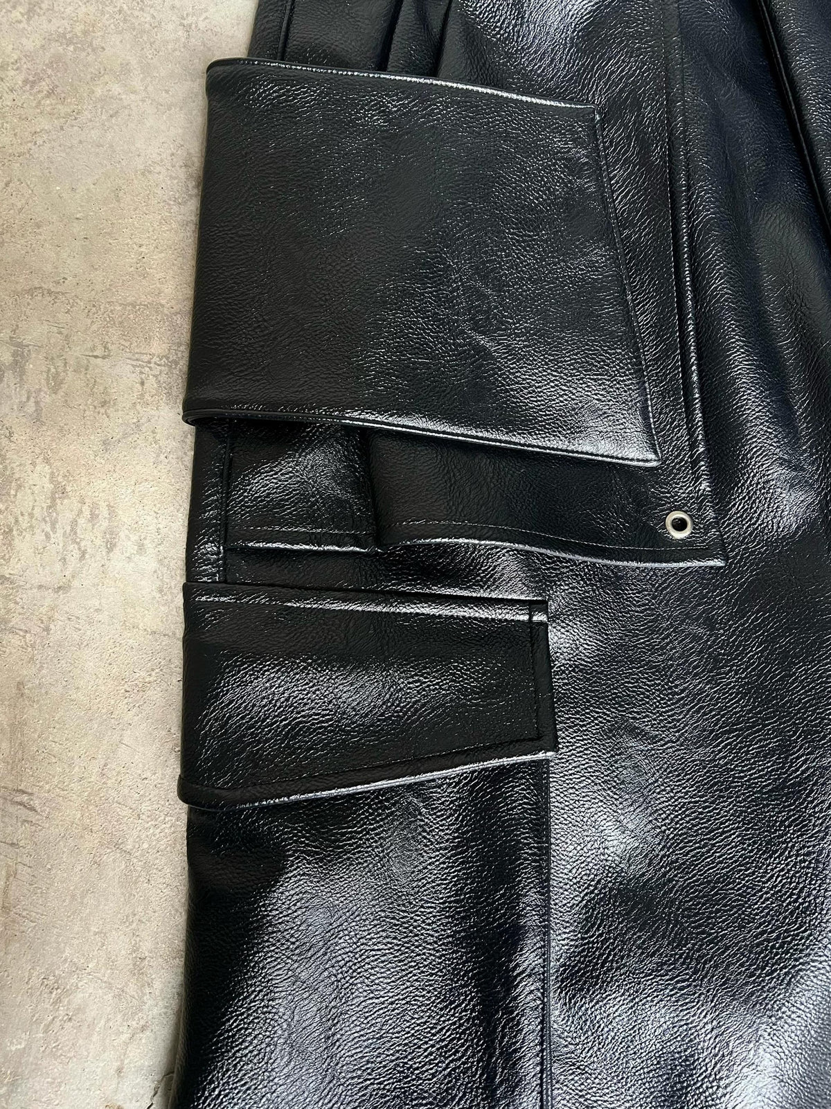 YMIRAU MULTI-POCKET LEATHER PANTS