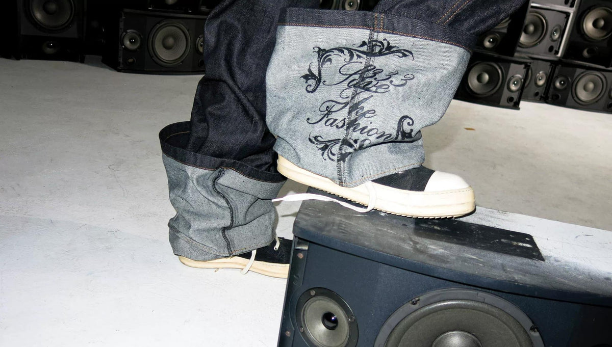 RAW BAROQUE EMBROIDERED MICRO JEANS