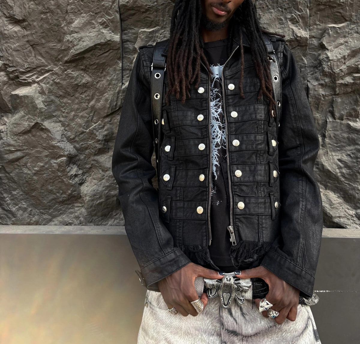 DESTRUCTED DENIM JACKET