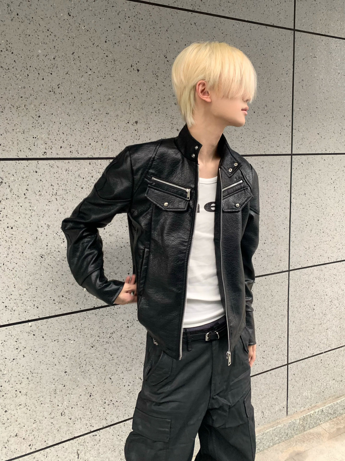 SHORT ZIPPER JACKET WITH POCKETS