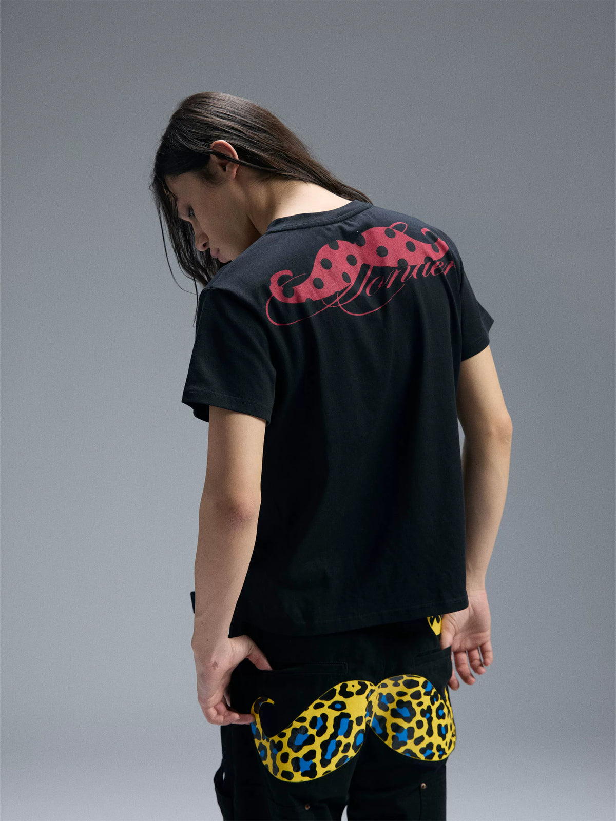 FLORAL SCRIPT STREETWEAR T-SHIRT