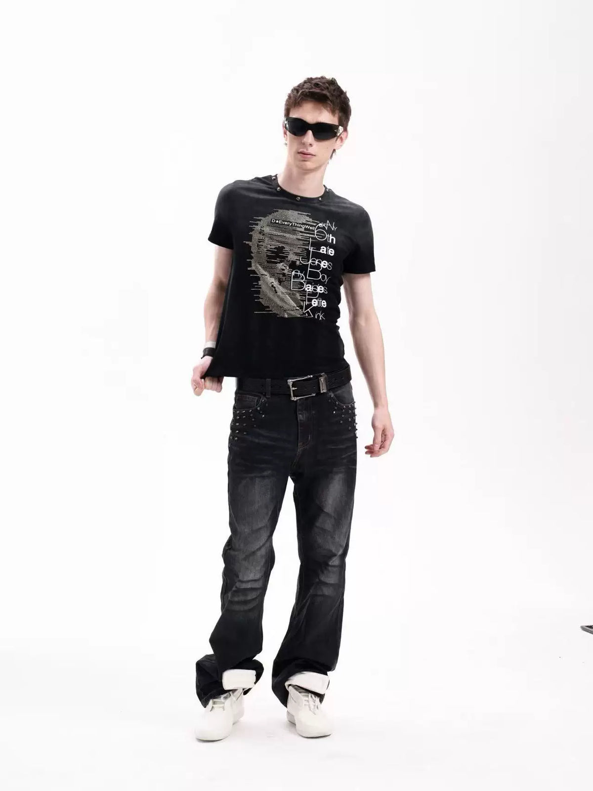 SKULL PRINT BEADED T-SHIRT