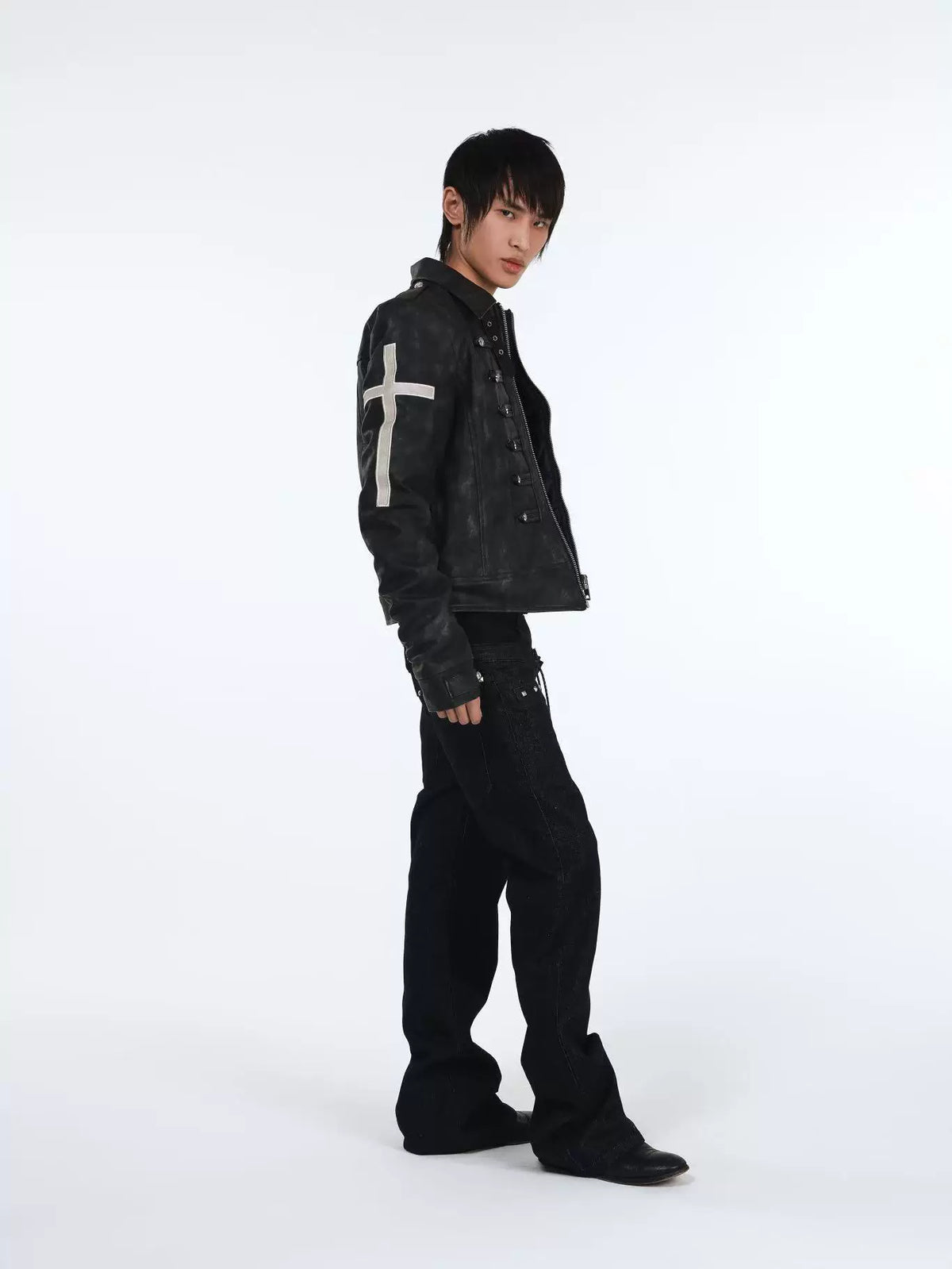SLIM FIT BUTTONED JACKET