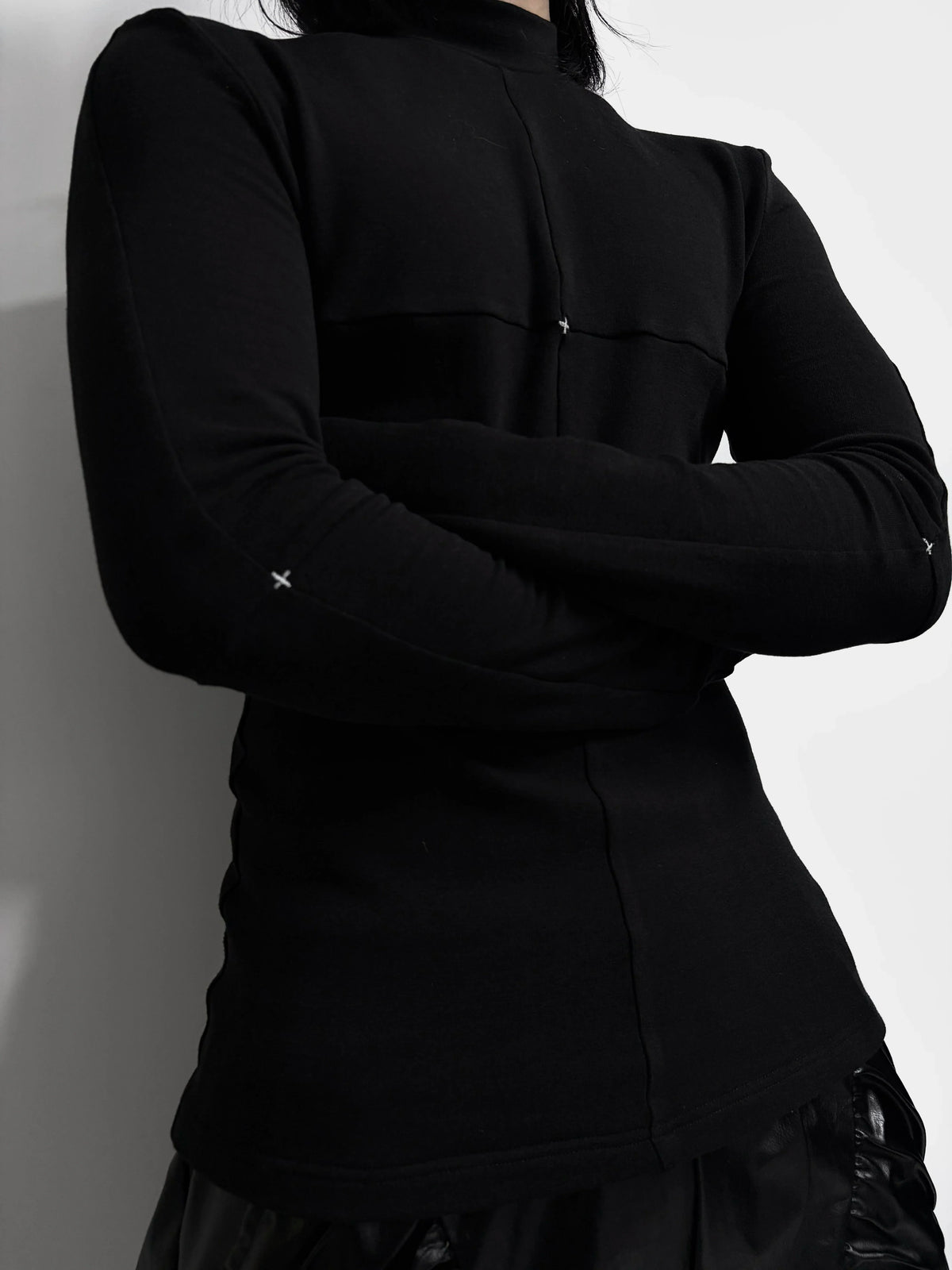 DARK SLIM FIT FLEECE TOP