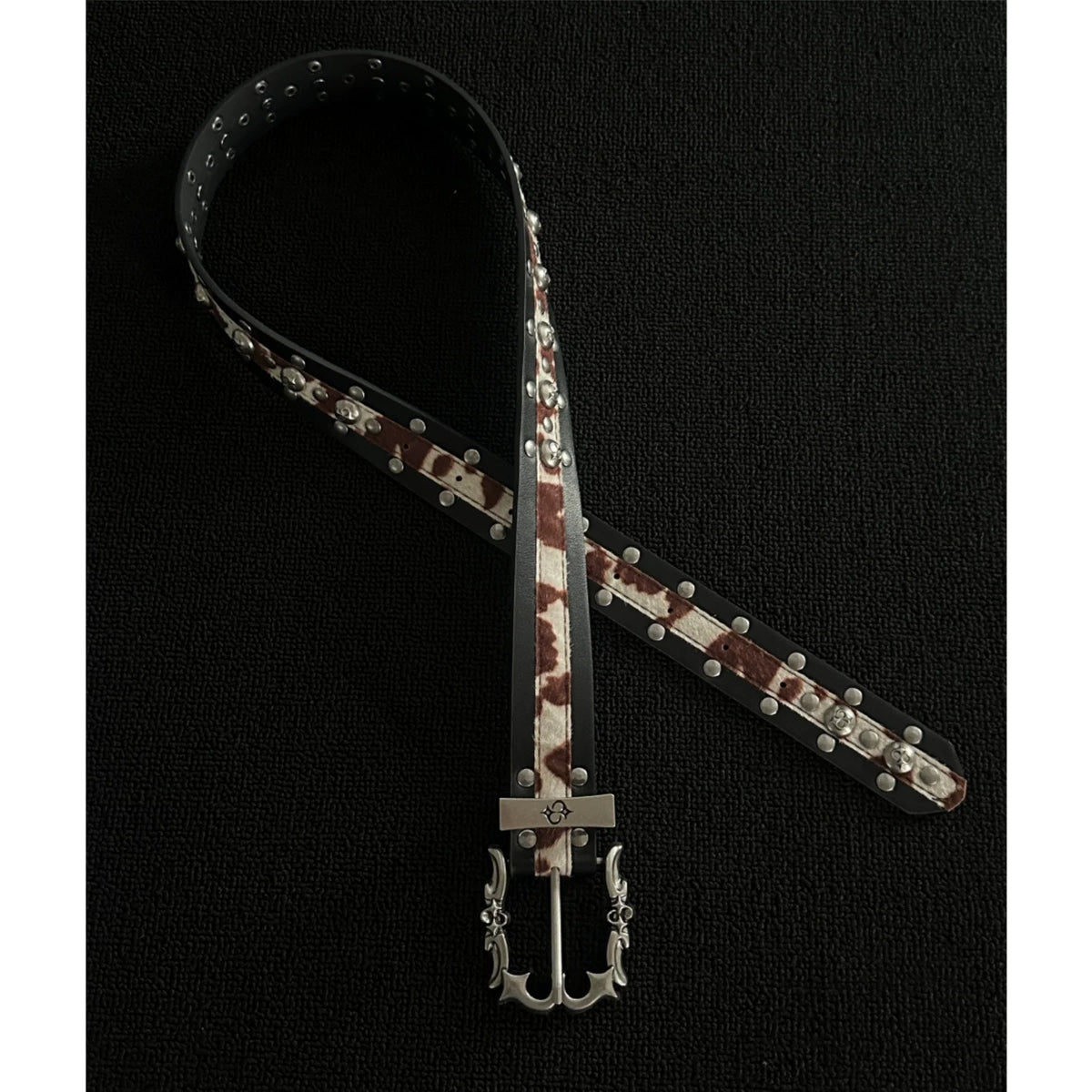 COWHIDE RIVET BELT BELT