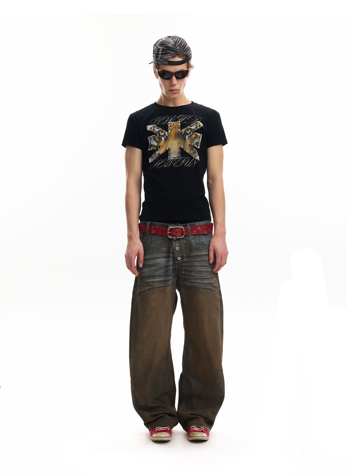 SAVAGE TIGER GRAPHIC TEE