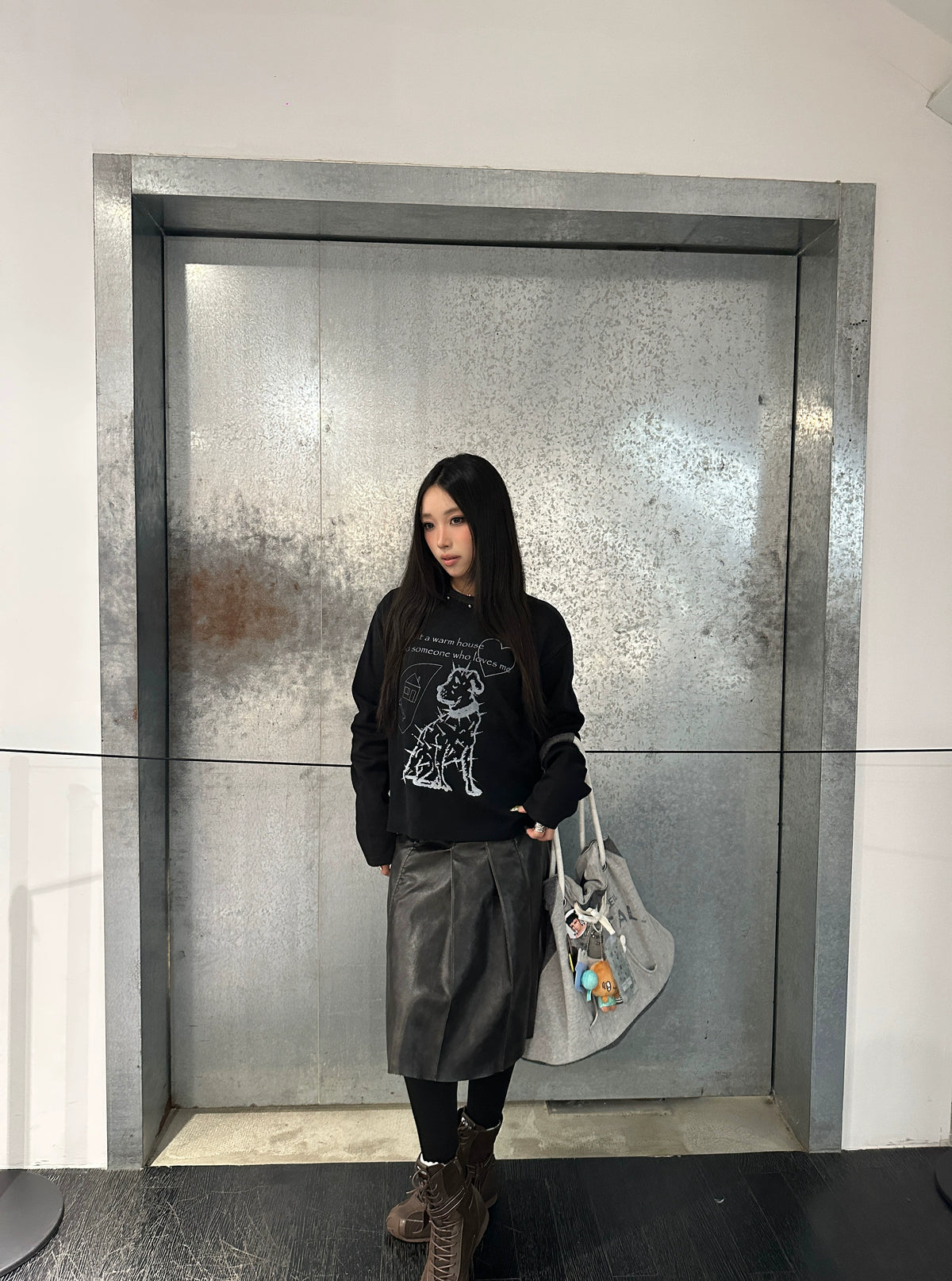COZY LOVE HOUSE SLOGAN TEE