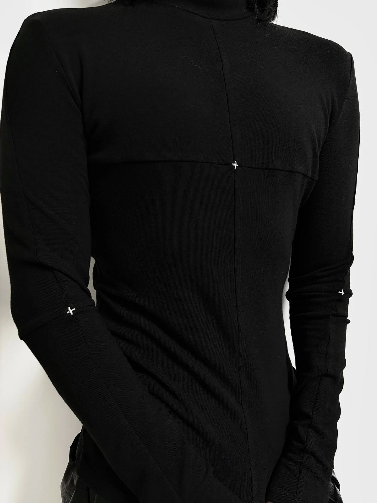 DARK SLIM FIT FLEECE TOP