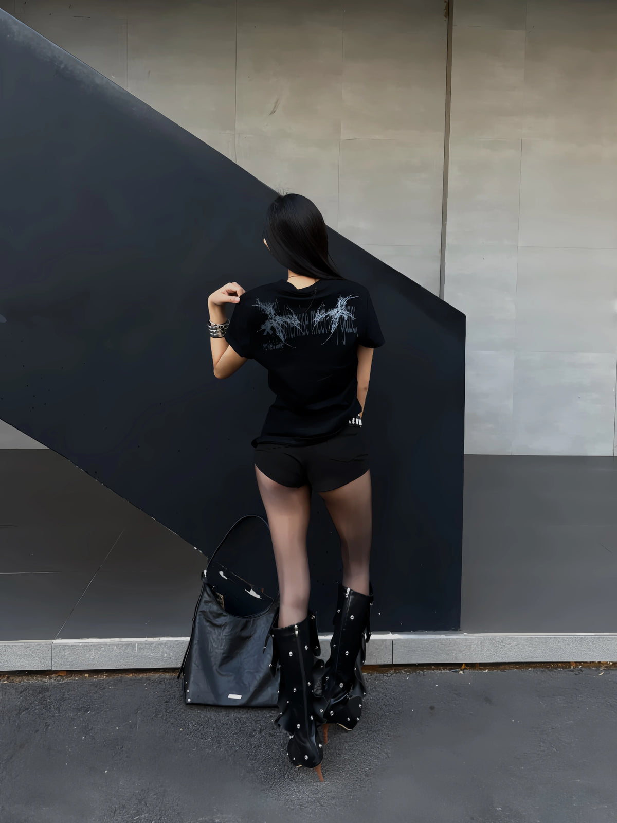 GOTHIC SLOGAN T-SHIRT