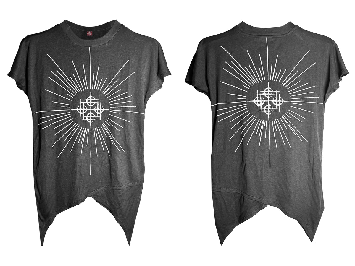 SWALLOWTAIL HEM T-SHIRT
