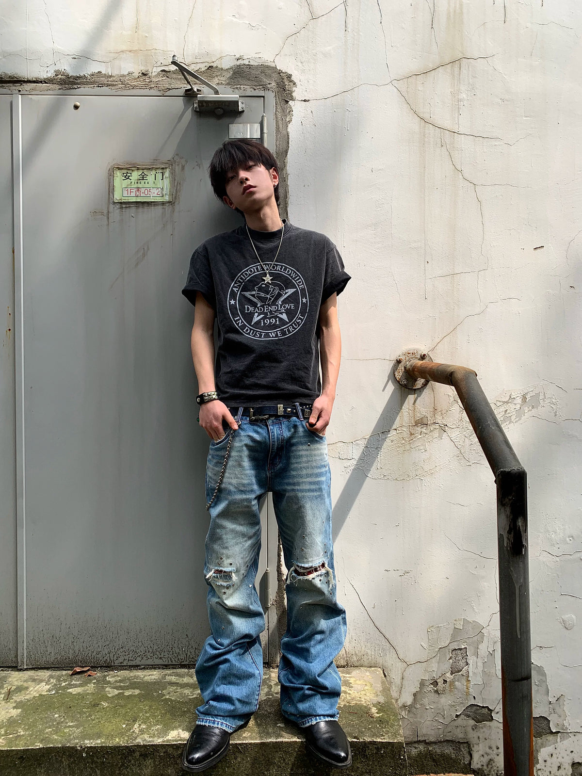 WASHED BLUE CHECKERED JEANS