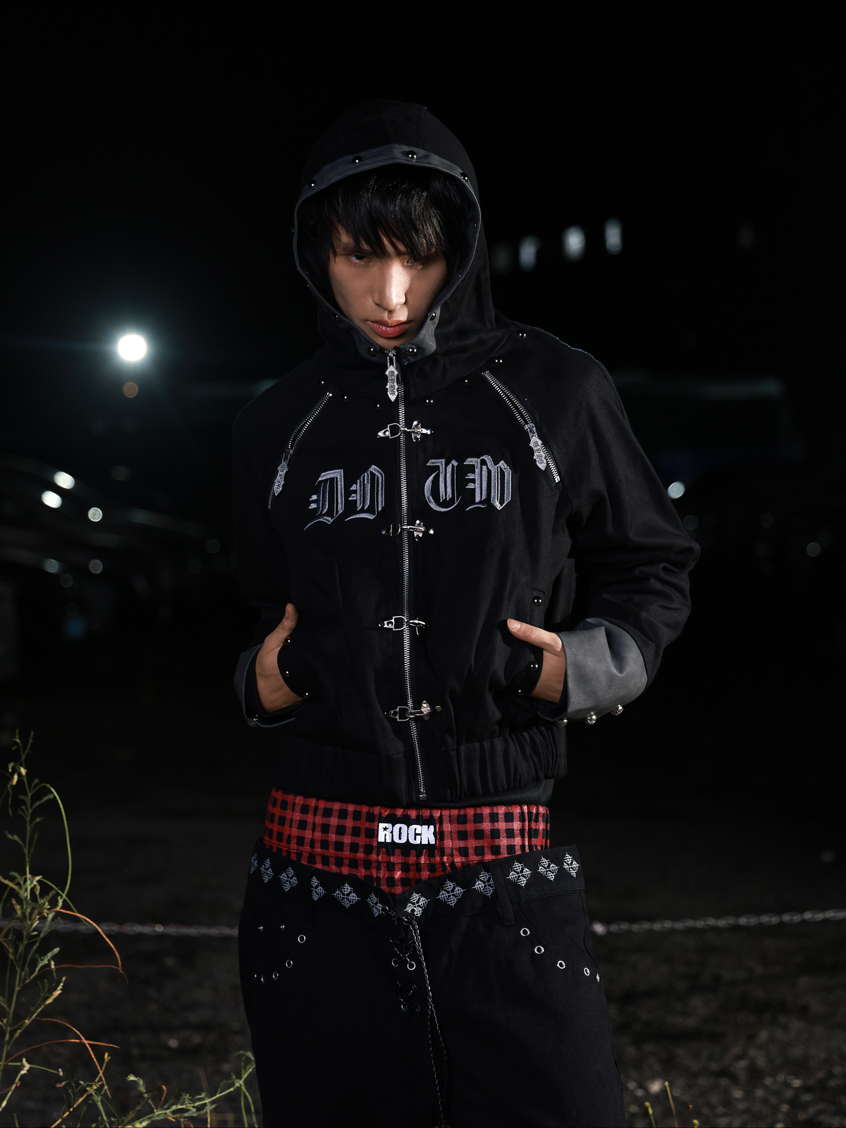 ZIPPERED HOODED JACKET WITH RIVETS