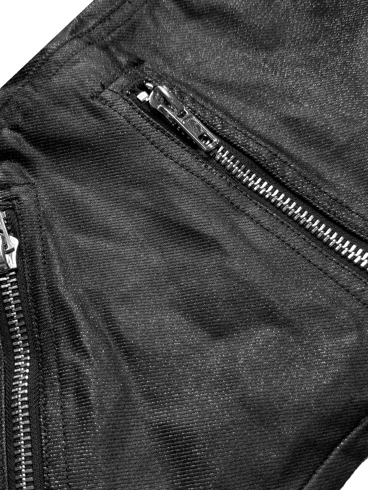 GLOSSY SILVER SILK PANTS