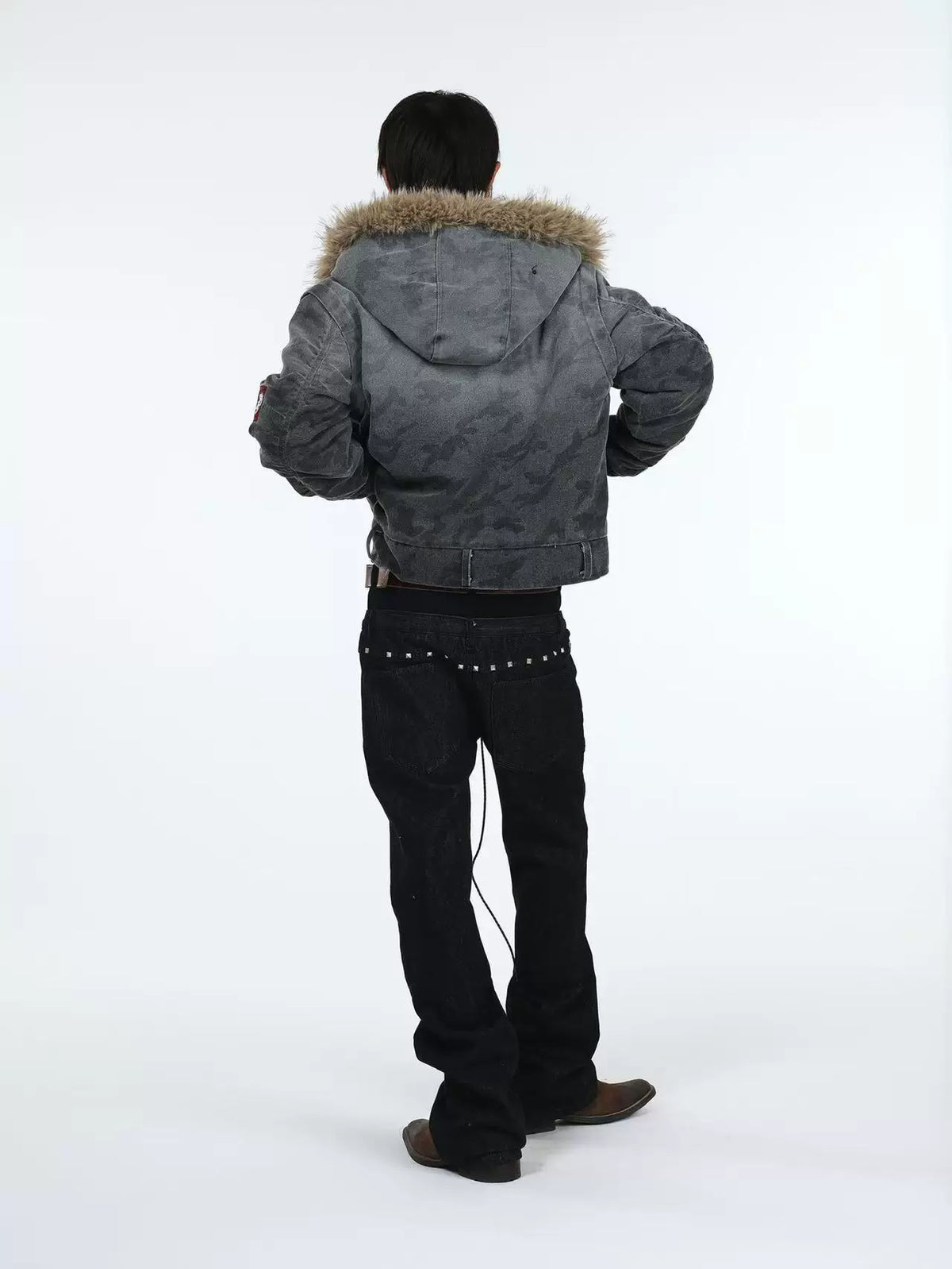 HOODED BOMBER JACKET WITH BADGE