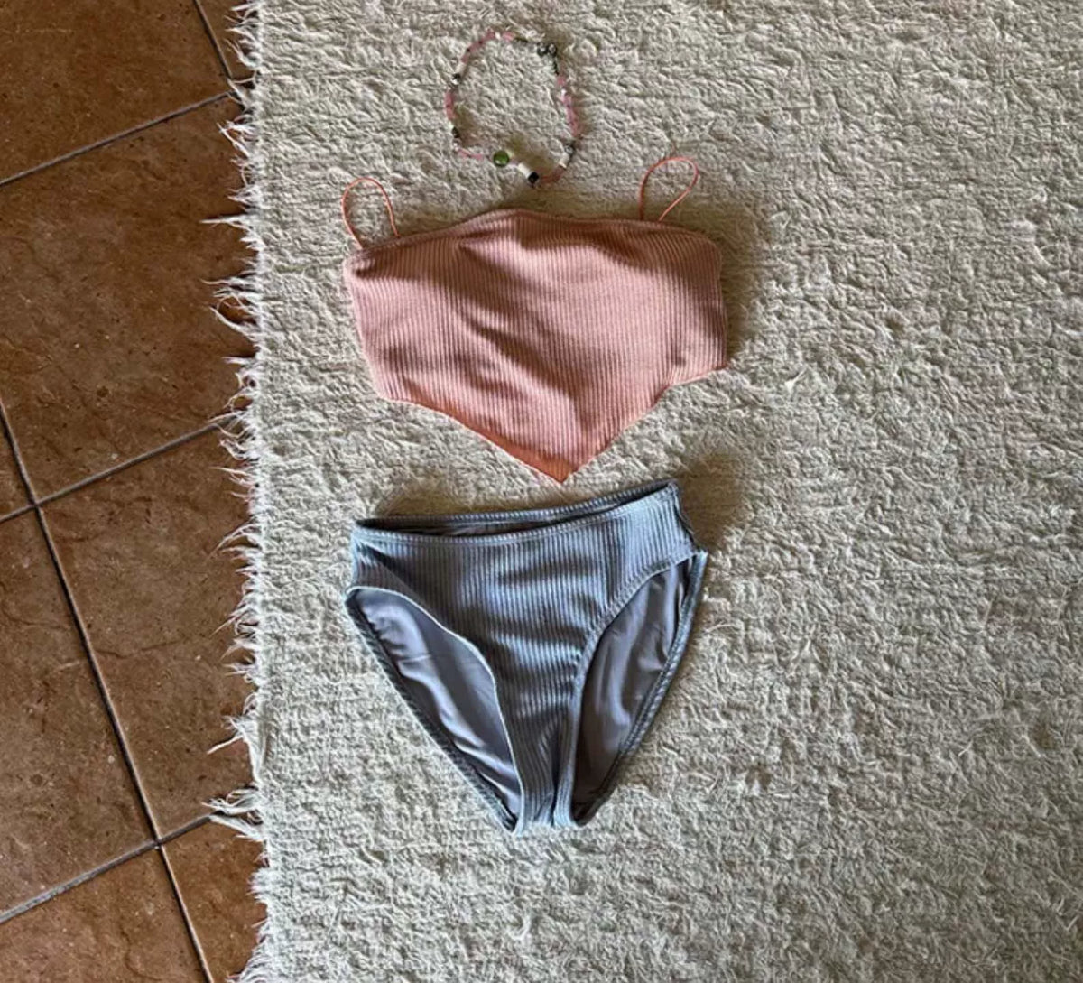COLOR-BLOCKED MINIMALIST BIKINI SET