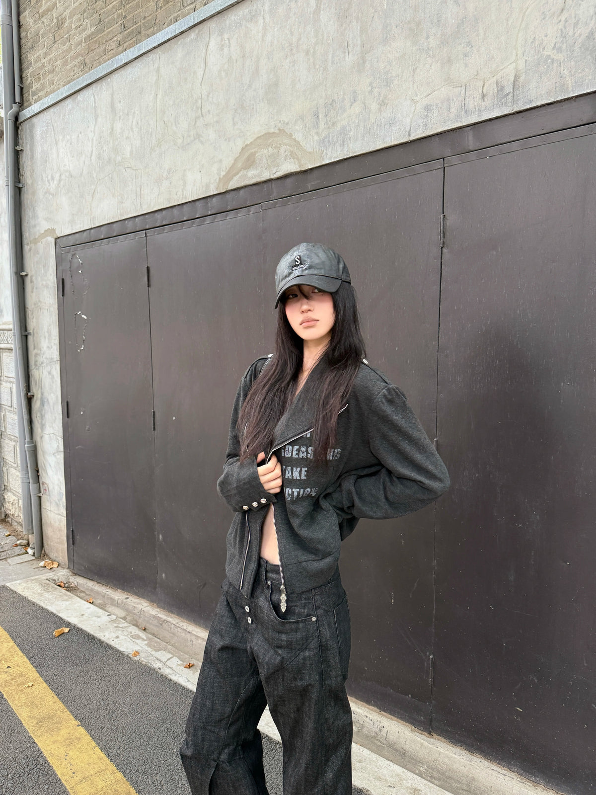 OBLIQUE ZIPPER STAND-UP JACKET