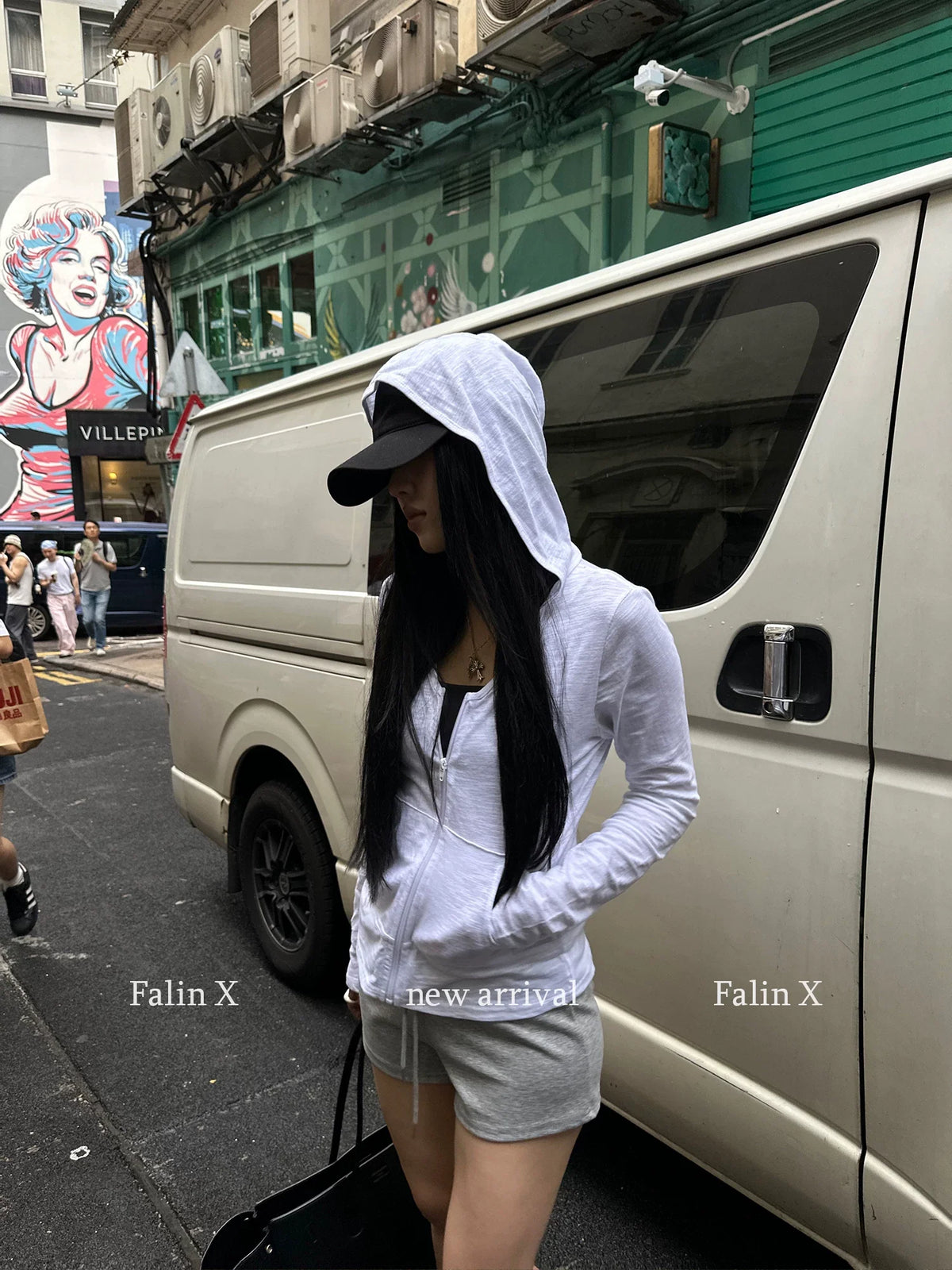 HOODED ZIPPER LONG SLEEVE TEE