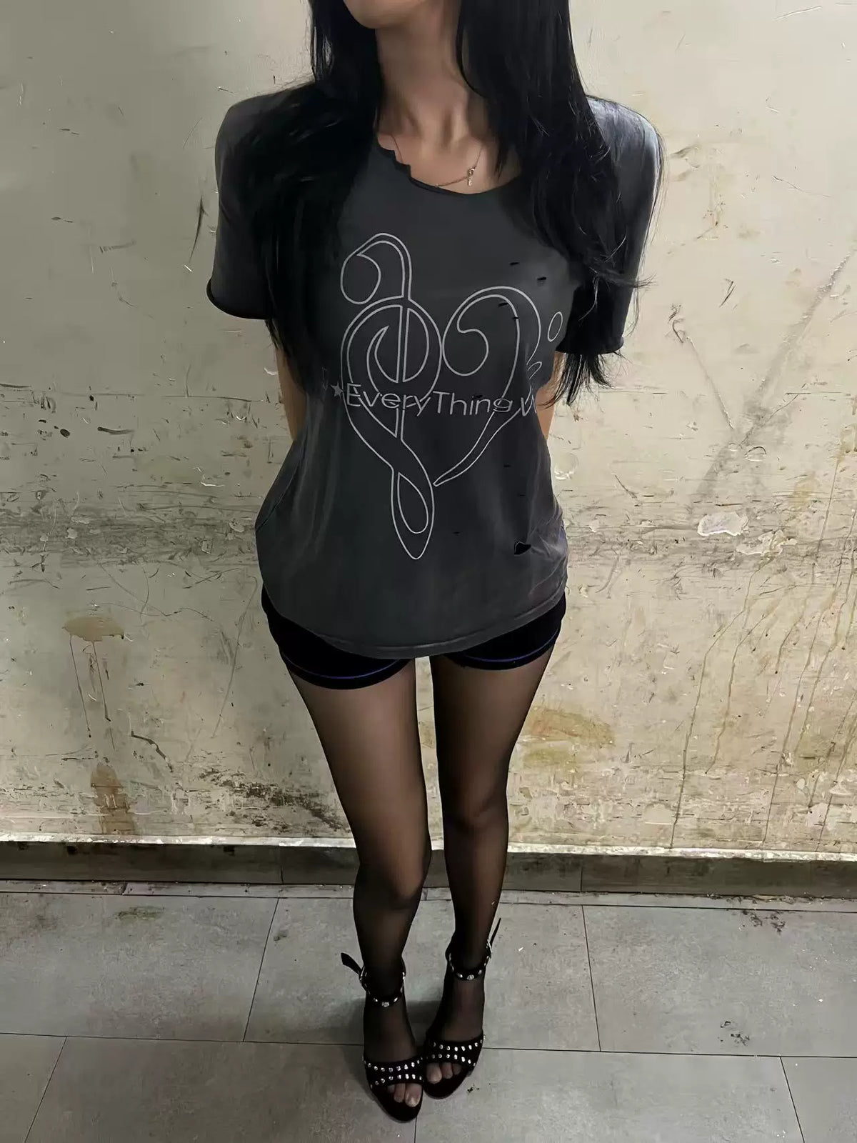 DISTRESSED IRREGULAR NECKLINE T-SHIRT