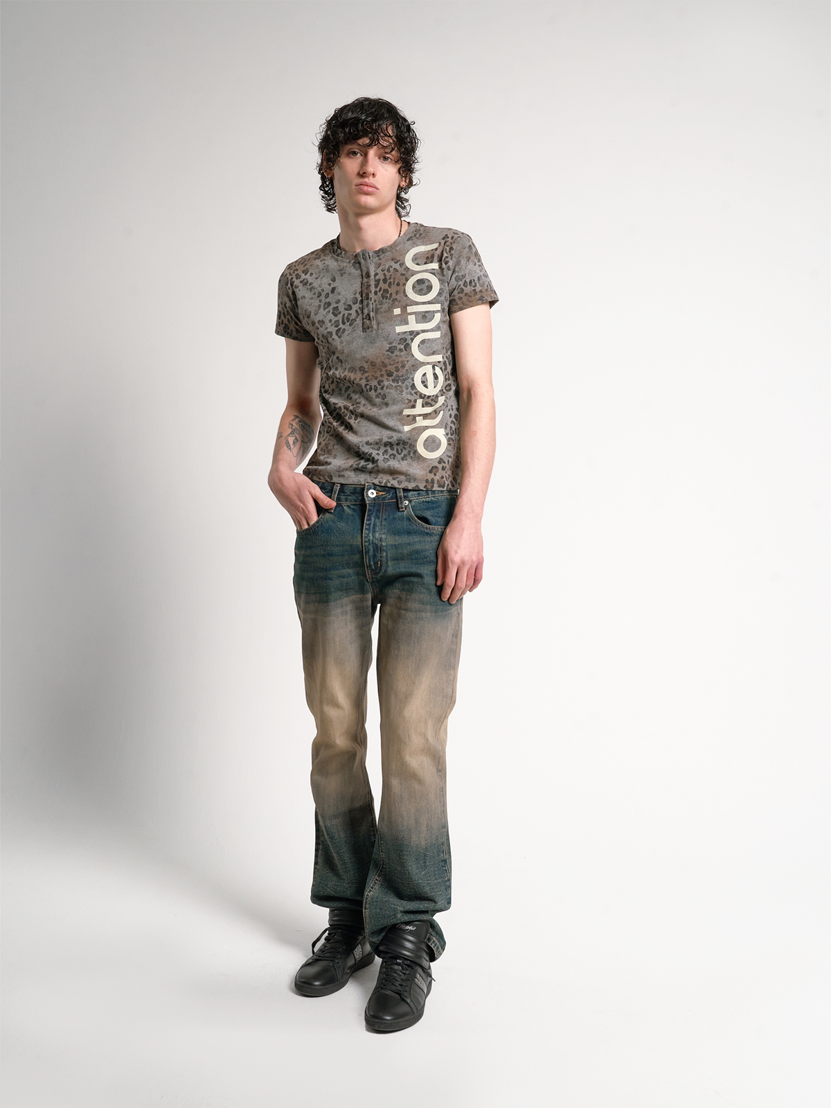 BROWN LEOPARD PRINT HENLEY T-SHIRT