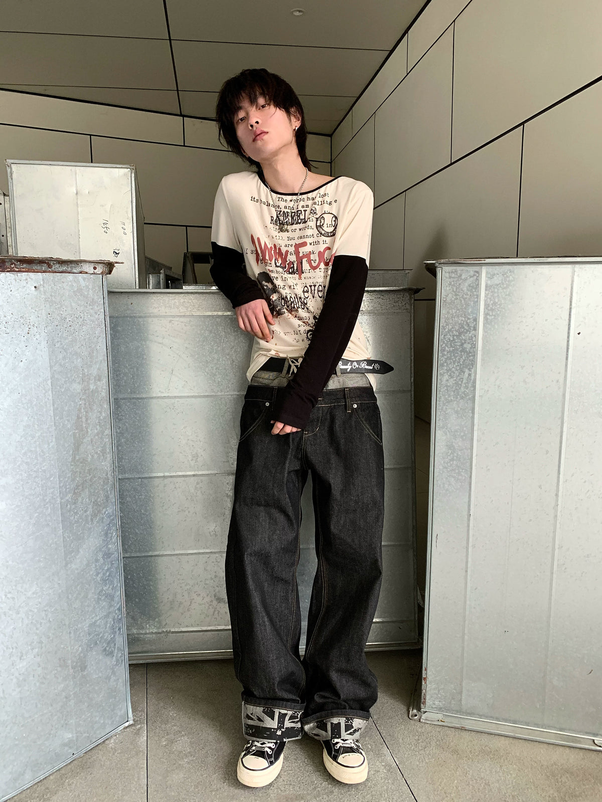 DOUBLE-WAISTED BAGGY JEANS