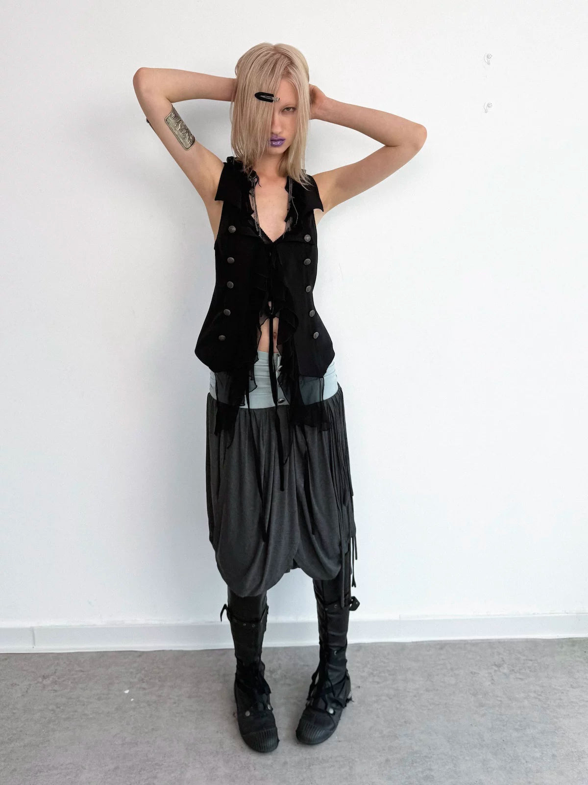 CHIFFON RUFFLE SUIT VEST