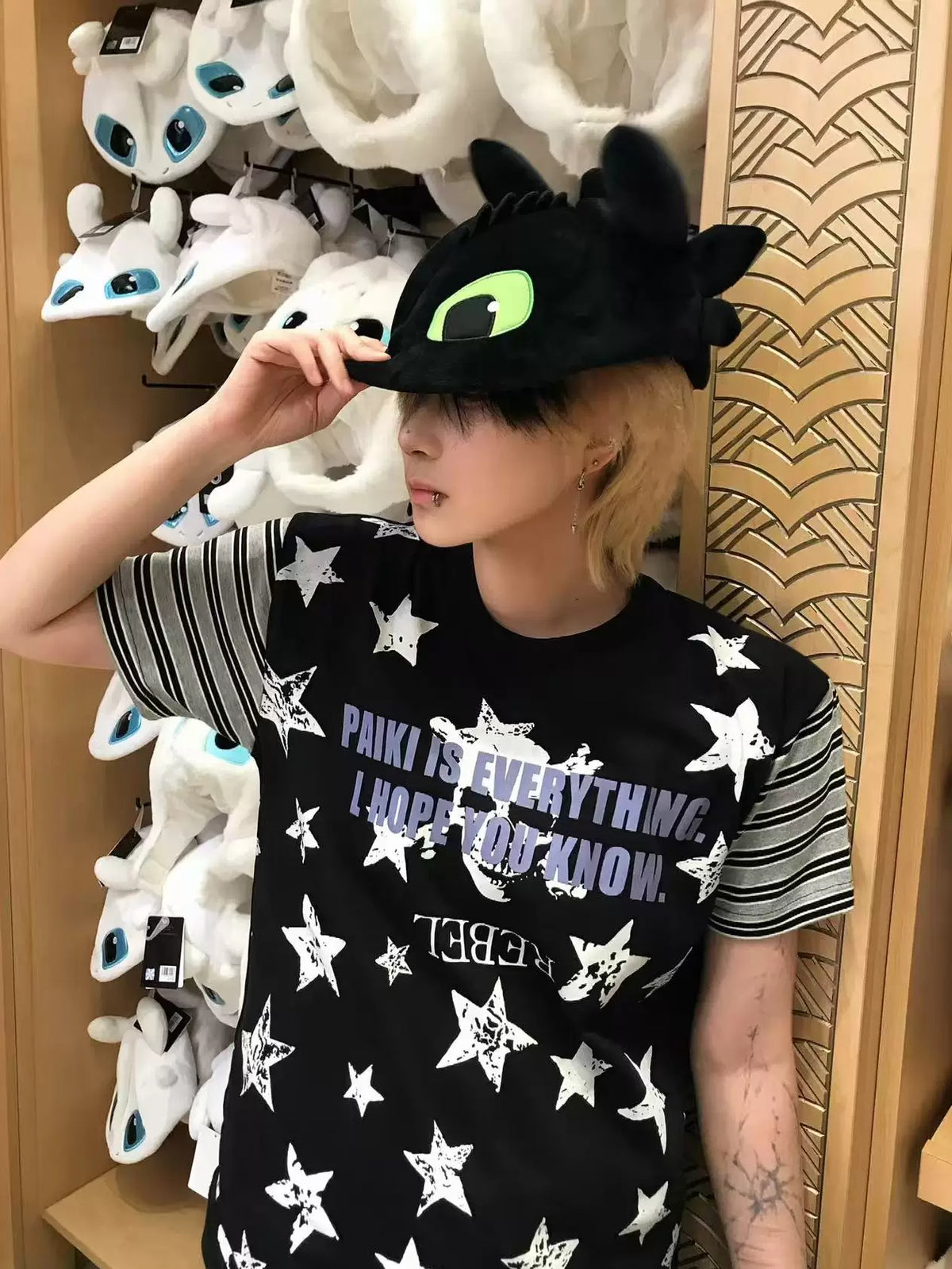 STAR SKELETON STRIPE TEE