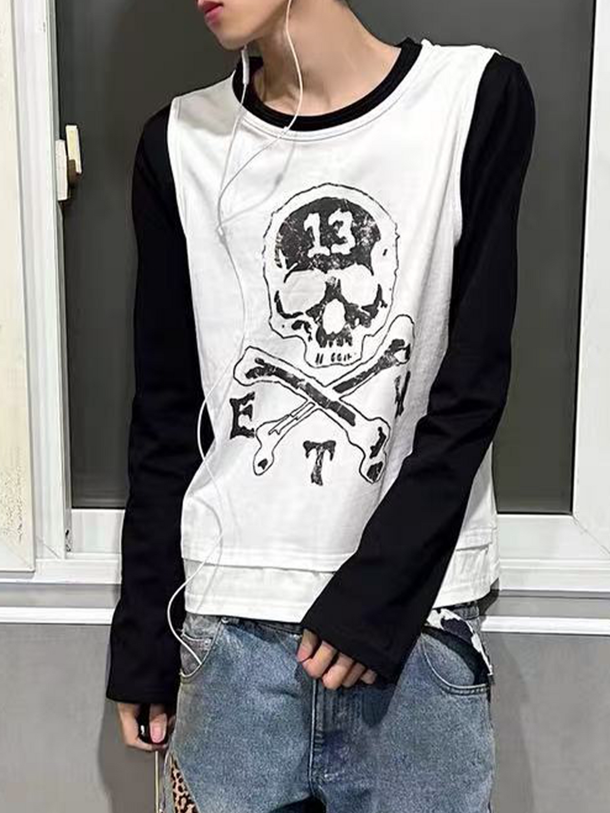 DOUBLE NECKLINE COLOR CLASH TEE