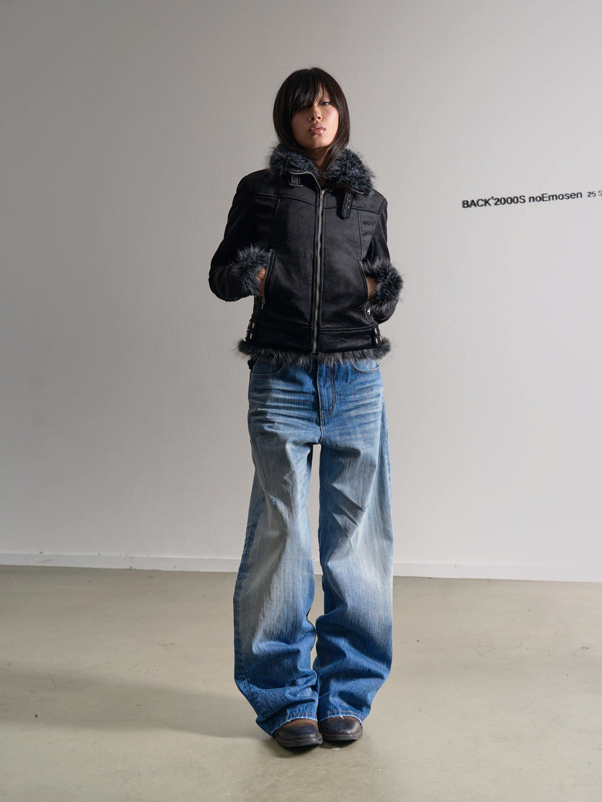 LIGHT BLUE STRAIGHT FIT JEANS