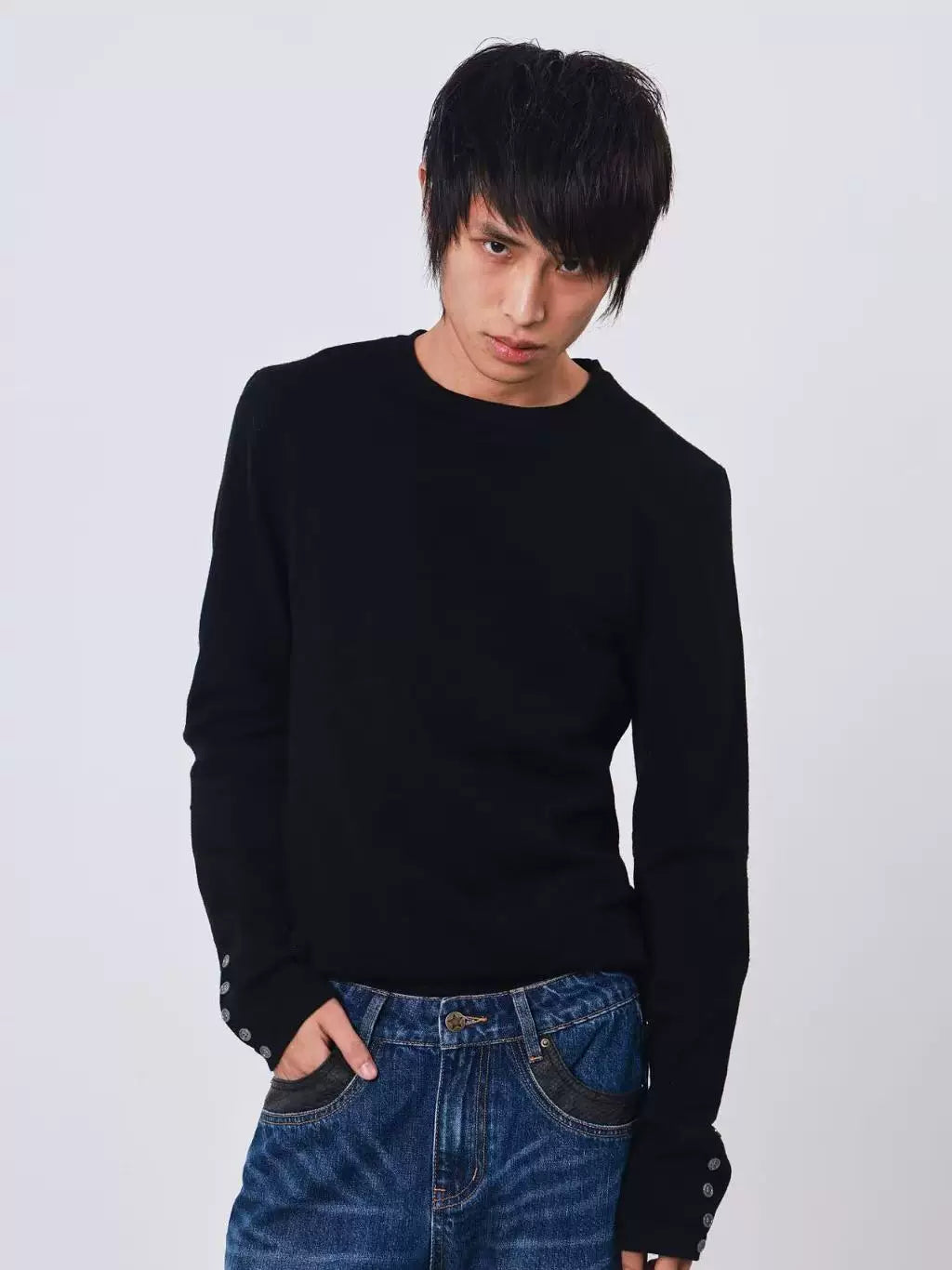 PREMIUM KEY EMBROIDERY KNIT SWEATER