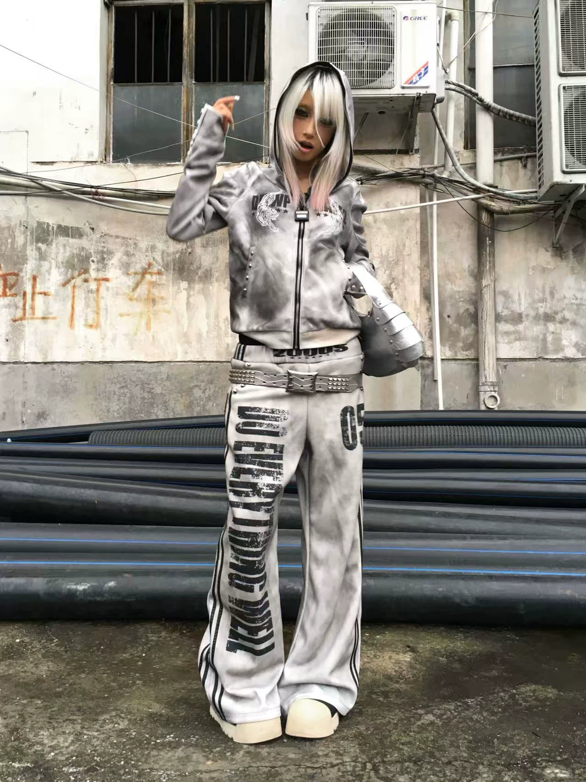 VINTAGE TIGER HOODIE JACKET