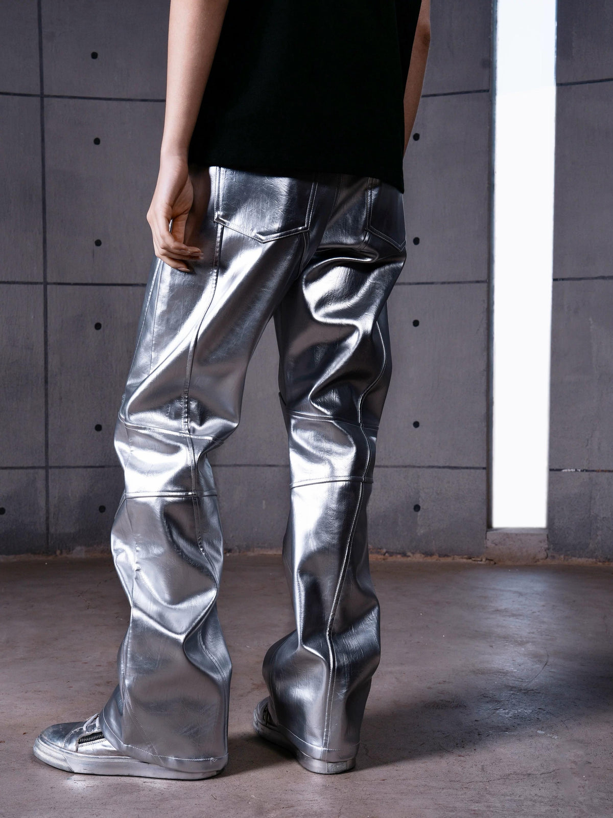 SILVER LIQUID LEATHER PANTS