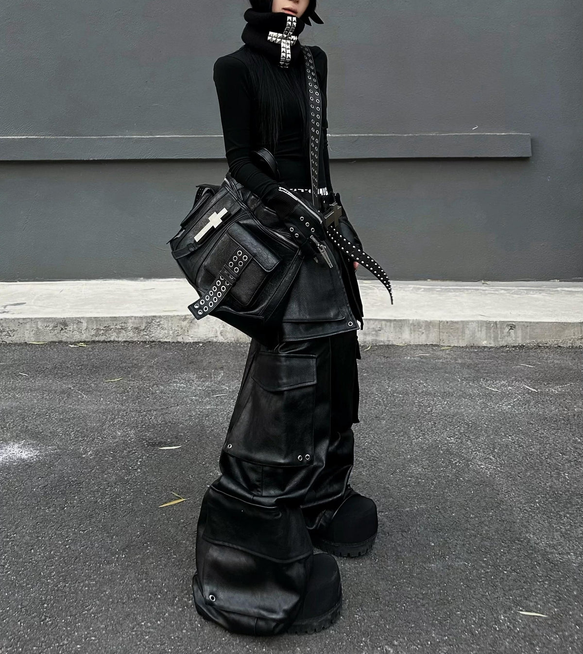 YMIRAU MULTI-POCKET LEATHER PANTS