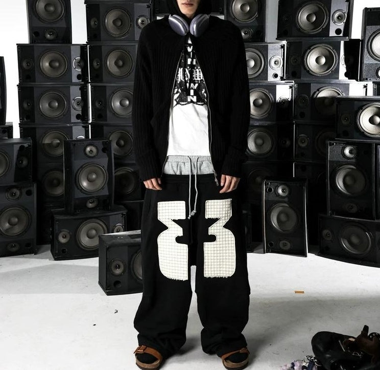 LOOSE PLEATED SWEAT PANTS