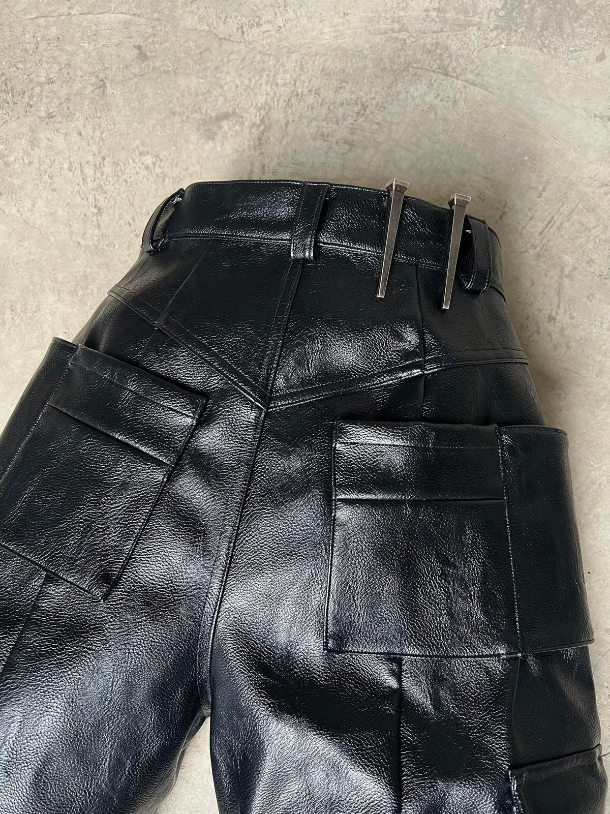 YMIRAU MULTI-POCKET LEATHER PANTS