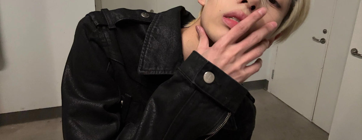 DESTRUCTED DENIM JACKET
