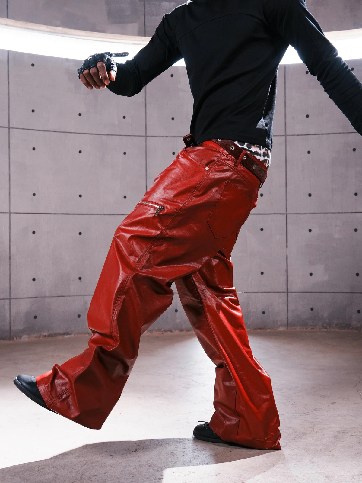 LIQUID METAL PINK COATED JEANS
