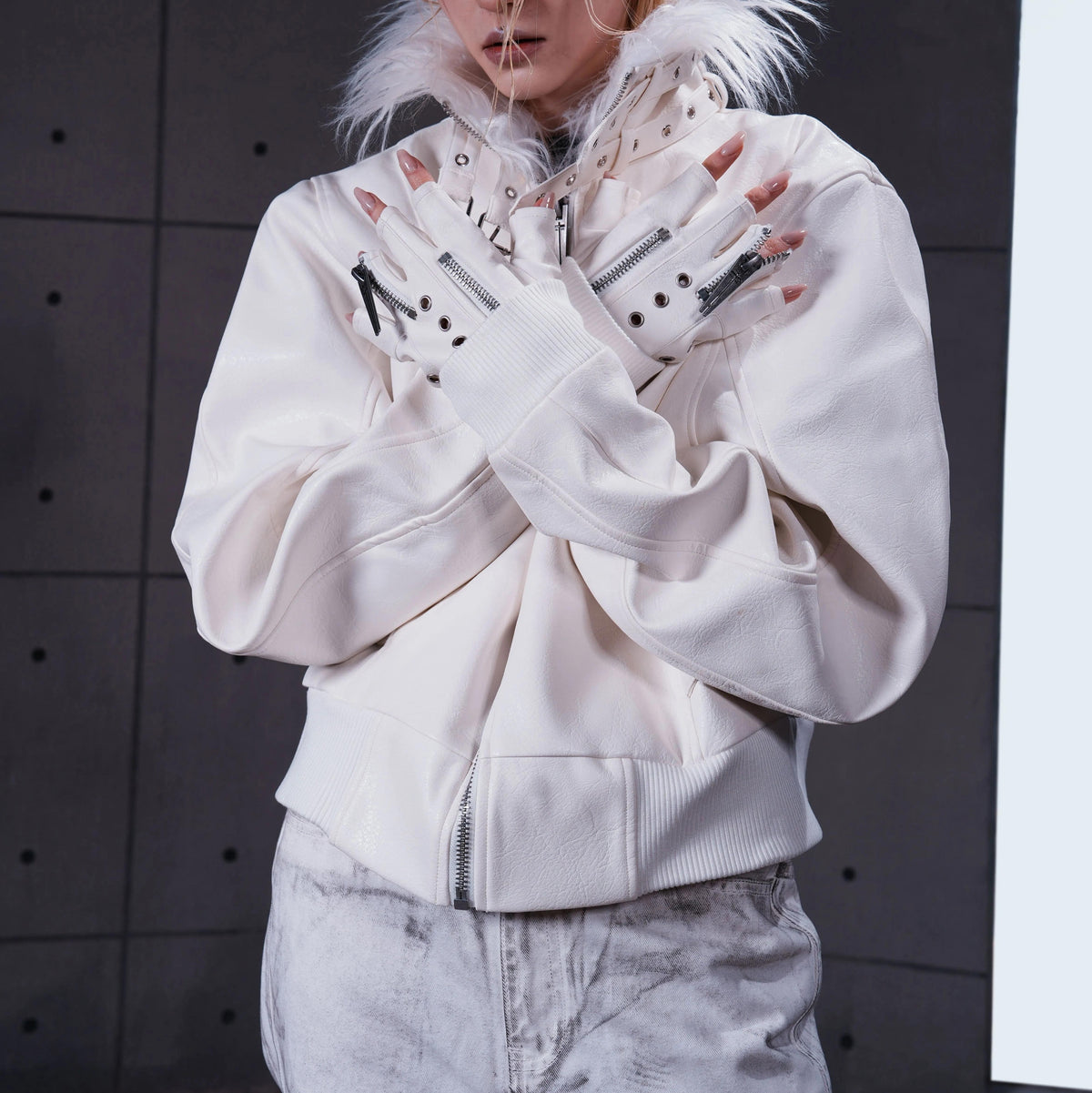 LAYERED DOUBLE ZIPPER GLOVES