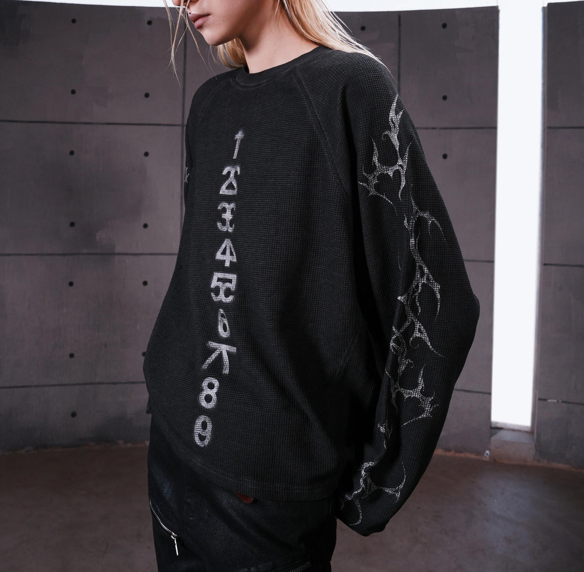 SANSKRIT PRINT WAFFLE LONG SLEEVE T-SHIRT