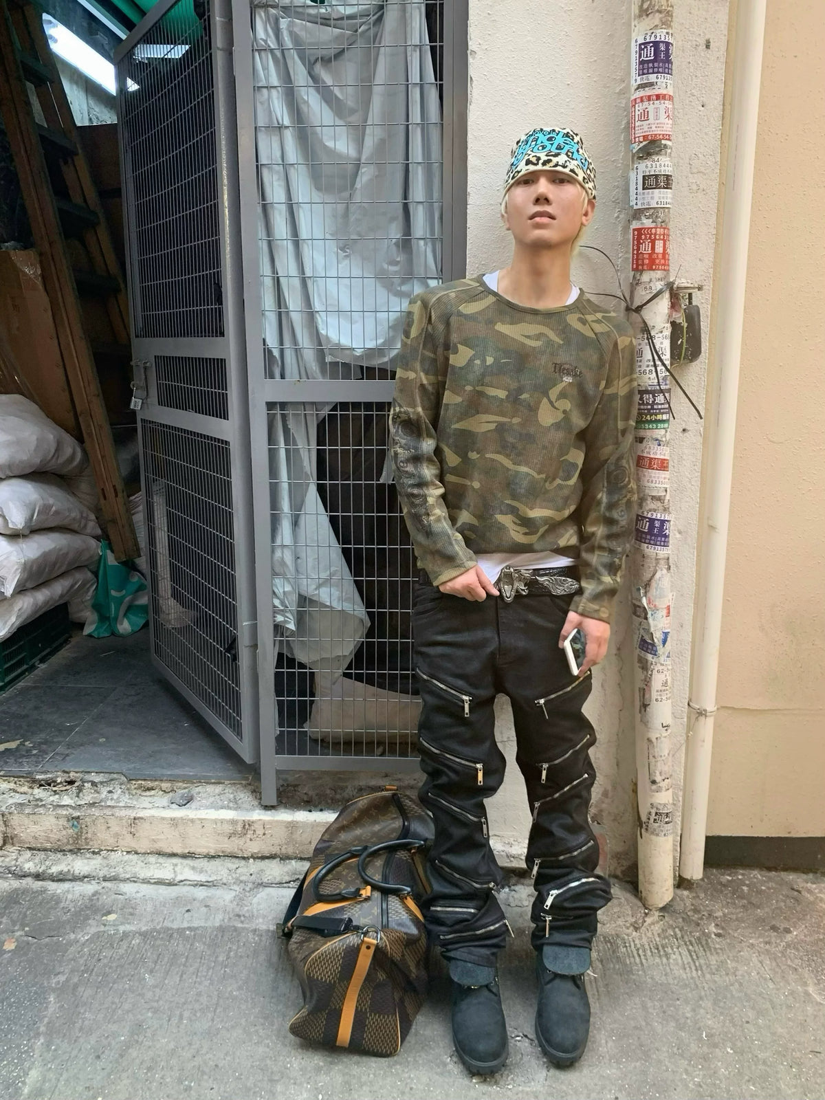 MULTI-ZIPPER SLIM FIT PANTS