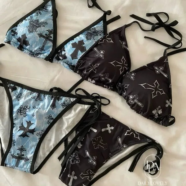 BIKINI SET: BLOGGER-INSPIRED HALTER SWIMWEAR
