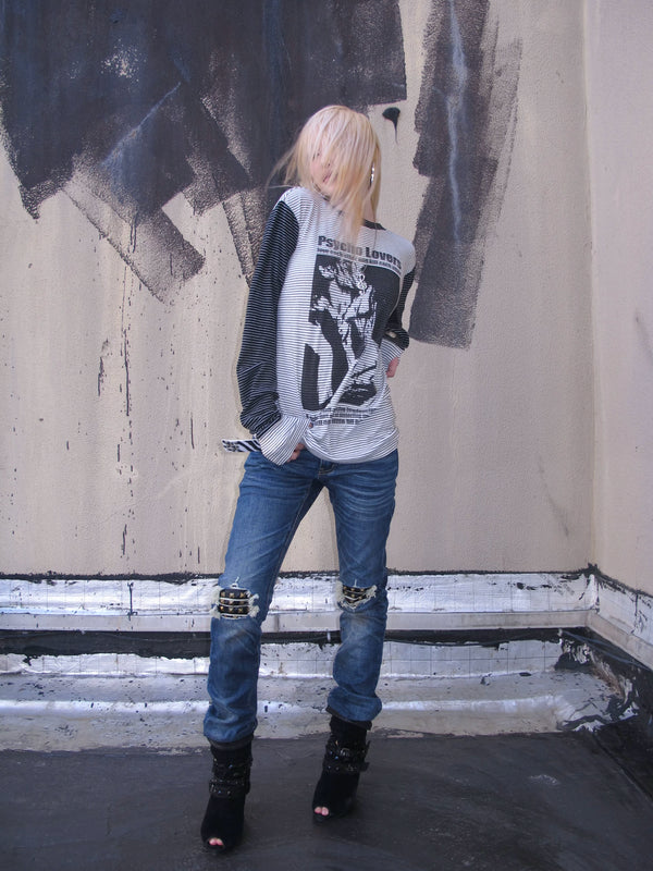 DISTRESSED BLUE STRETCH JEANS