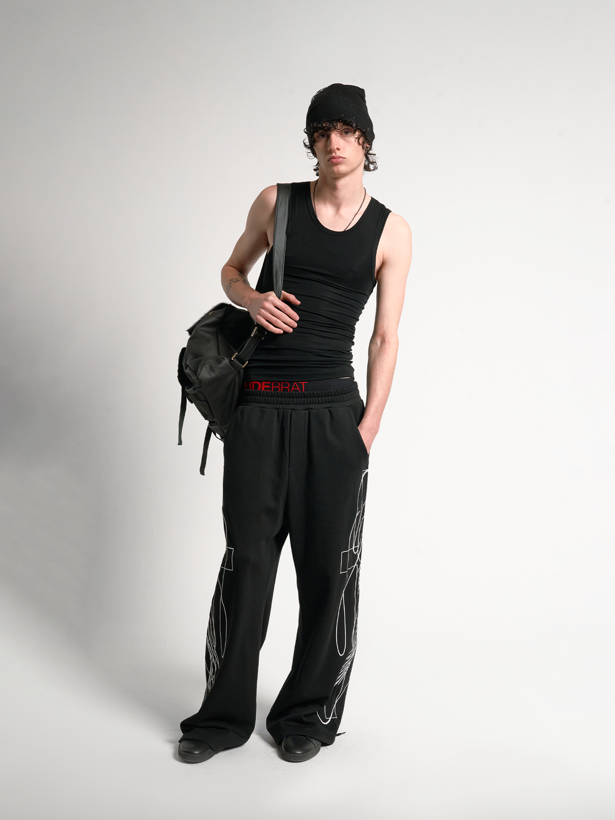 NOE CROSSBODY EMBROIDERED SWEAT PANTS