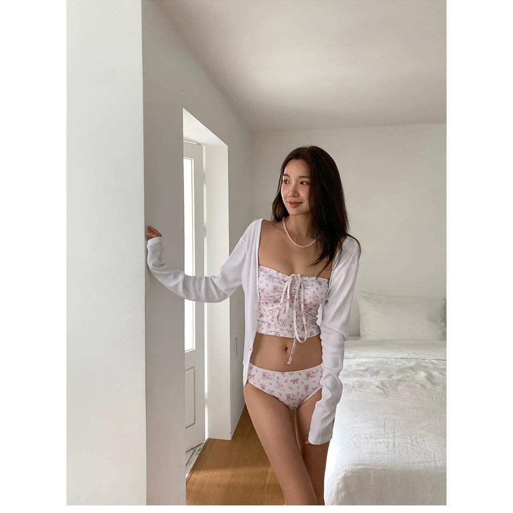 KOREAN-STYLE TWO-PIECE SWIMSUIT SET