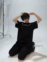 EMBROIDERED GRAPHIC SHORT SLEEVE TEE