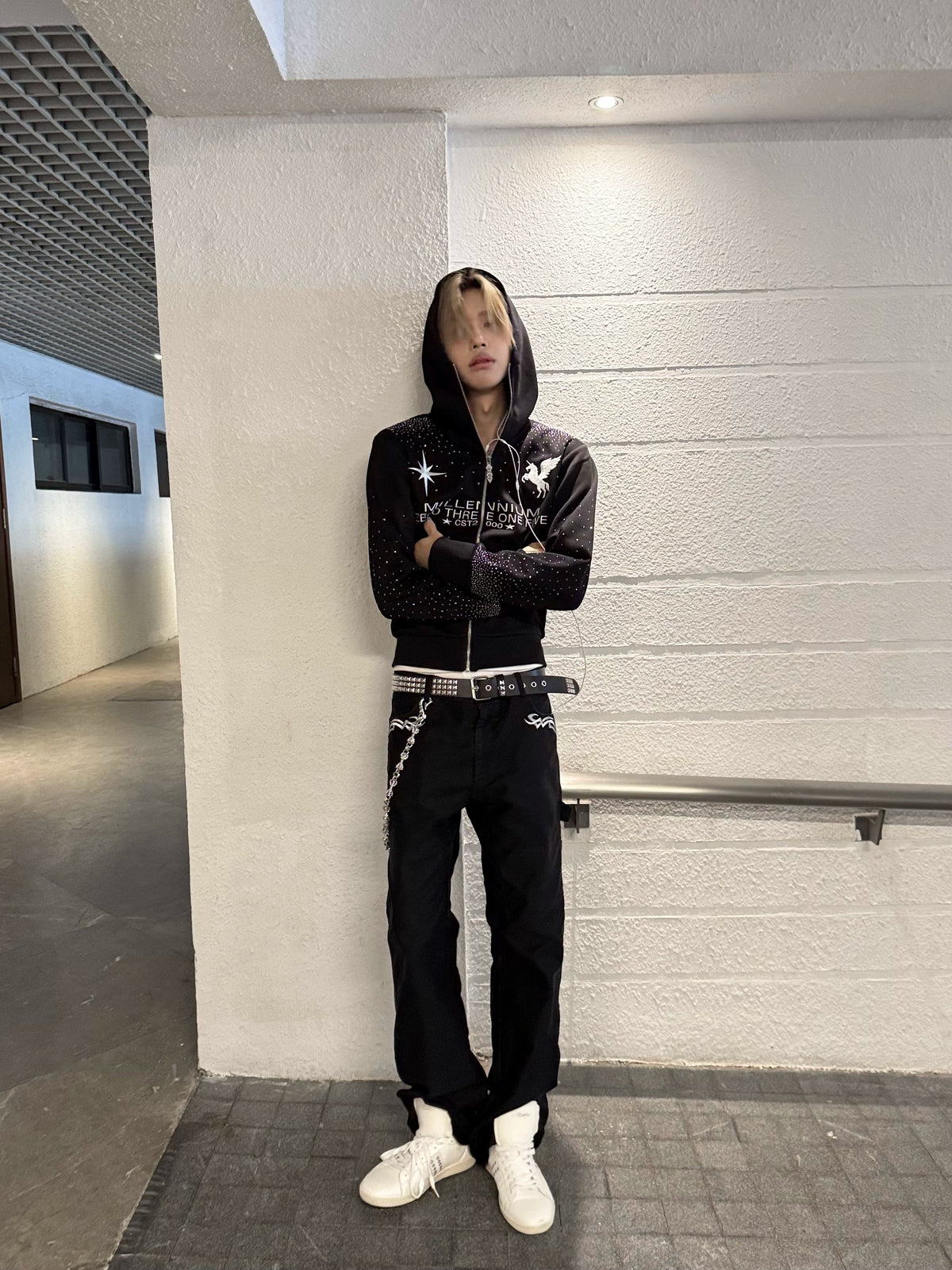 RHINESTONE ZIPPER HOODIE SWEATSHIRT