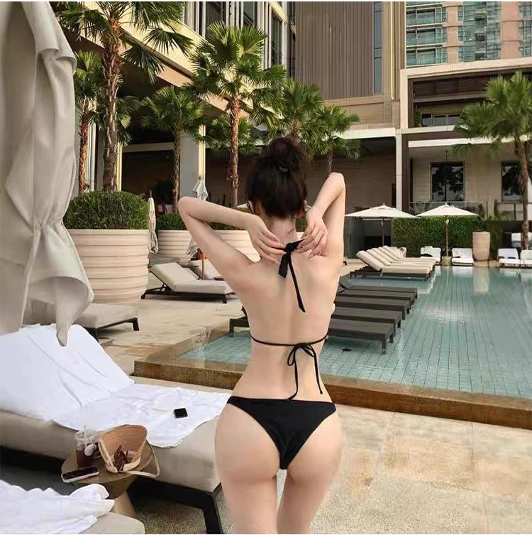 SEDUCTIVE THREE-PIECE BIKINI SET