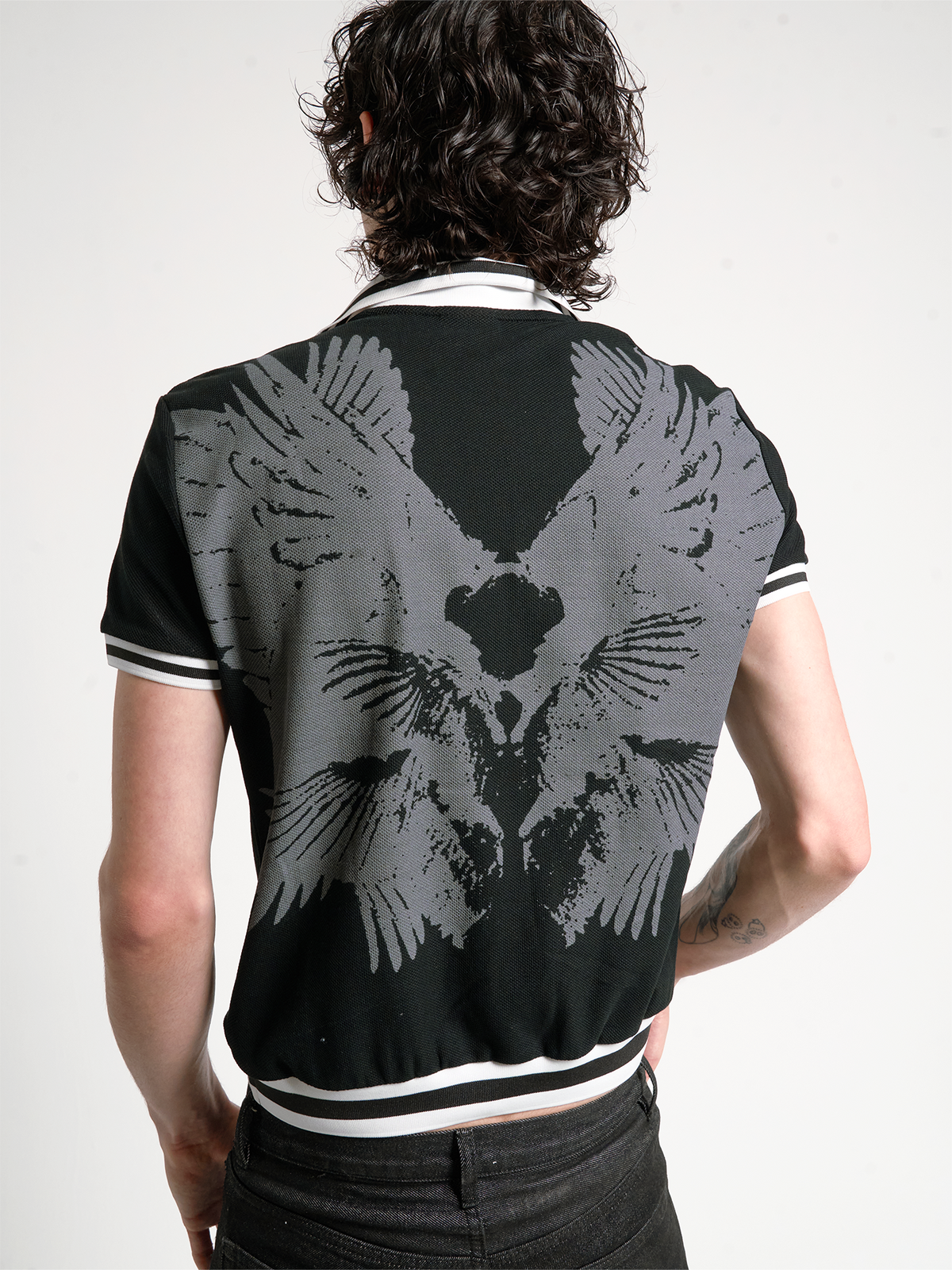 WING PRINT ZIPPER POLO T-SHIRT