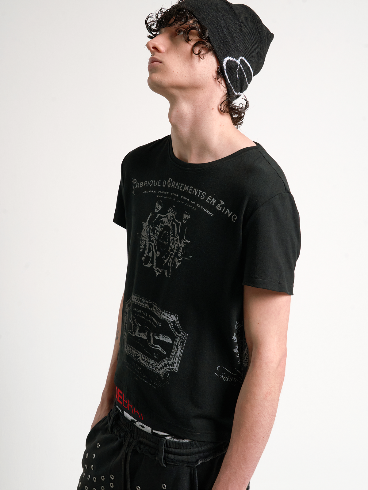 ENGRAVED PRINT STREET TEE