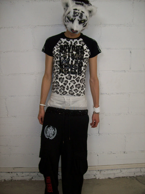 LEOPARD PRINT SEQUIN T-SHIRT