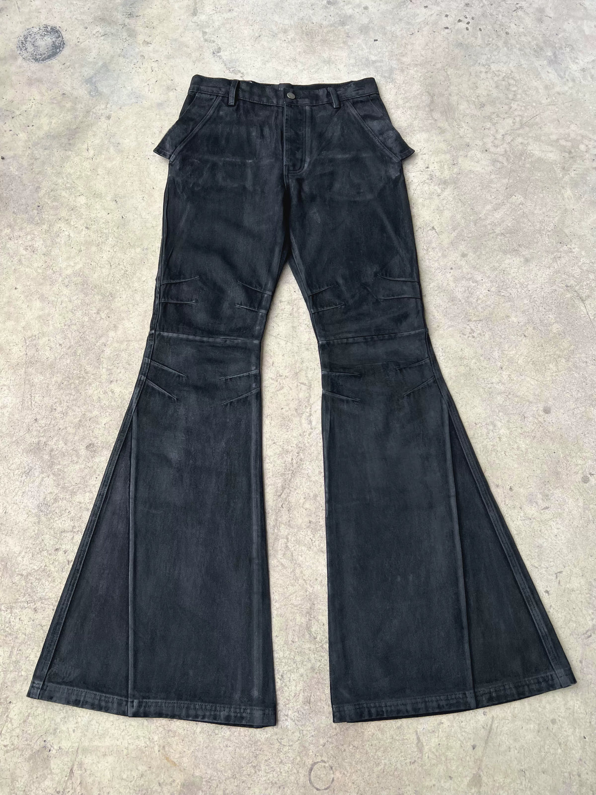 BRUSHED WAX COATED MICRO FLARE JEANS